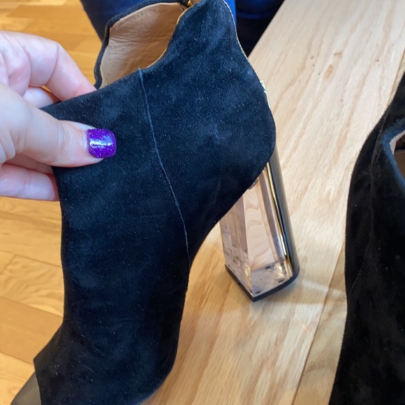 Designer booties - Picture 2 of 3